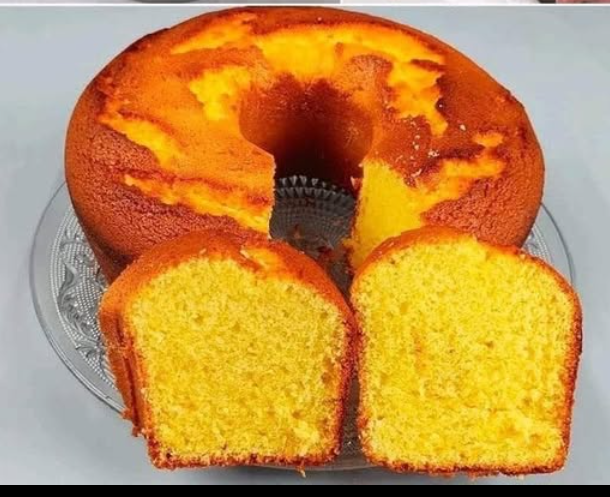 Lemon Cream Pound Cake